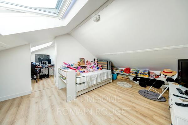 Maison 8 Pièces - 12mn du RER