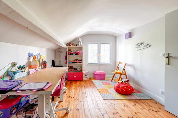 Maison 8 Pièces - 12mn du RER