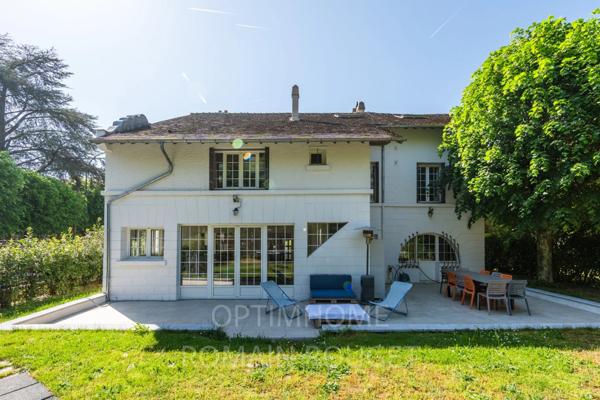 Maison 8 Pièces - 12mn du RER