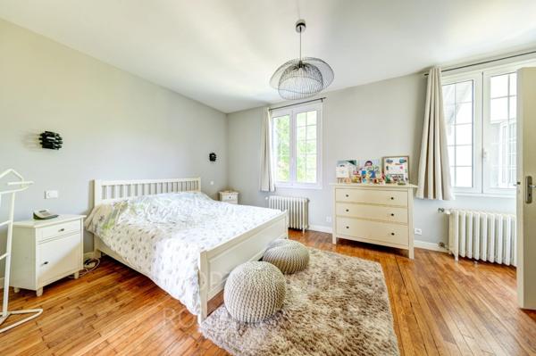 Maison 8 Pièces - 12mn du RER