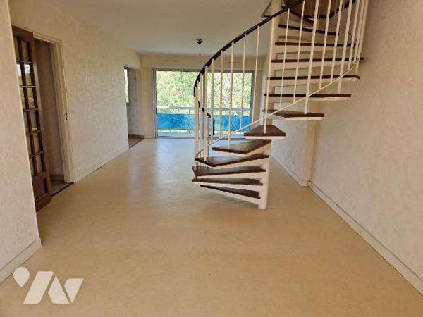 Appartement à Vendre à Châtellerault (86100) en Vienne (86) avec vue sur la vienne

Cet appar...