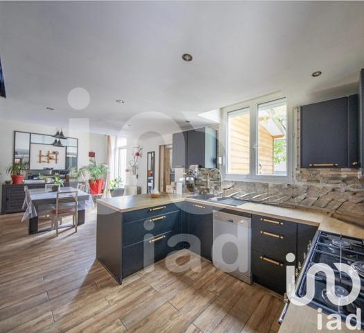 Maison à vendre 5 pièces 150 m² Saint-Médard-en-Jalles