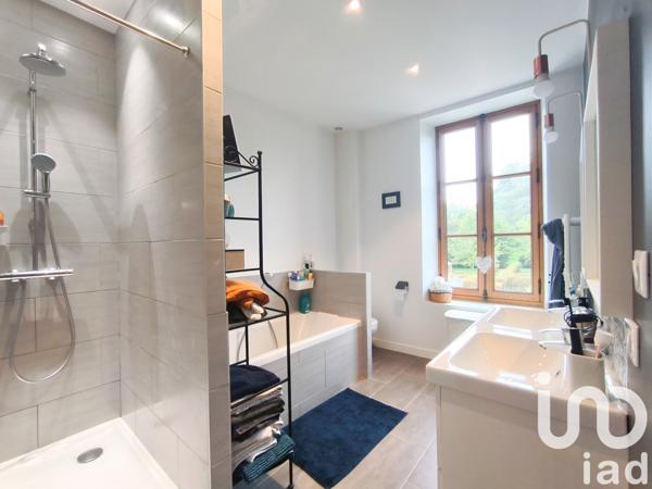 Maison à vendre 5 pièces 133 m² Saint-Julien-l'Ars