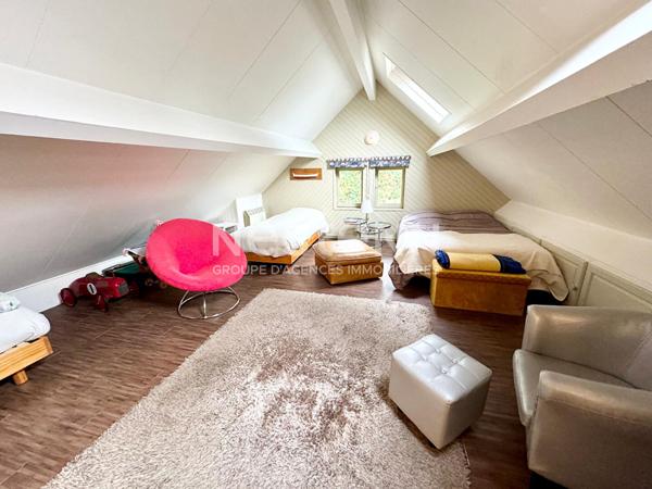 Propriété dans un parc exceptionnel à Bois Guillaume - 5 pièces -160m2 - Bien rare et très bel environnement.