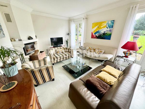 Propriété dans un parc exceptionnel à Bois Guillaume - 5 pièces -160m2 - Bien rare et très bel environnement.