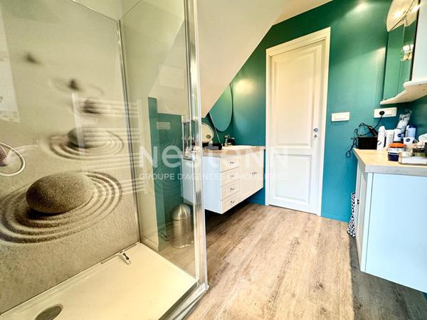 Propriété dans un parc exceptionnel à Bois Guillaume - 5 pièces -160m2 - Bien rare et très bel environnement.