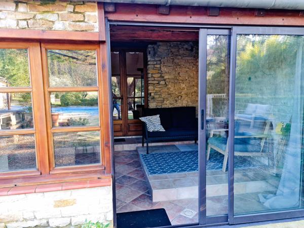 Boisset-et-Gaujac (30140) Jolie maison de 283 m² surface totale avec gite, piscine chauffée et pool-house 41 m² sur 4.387 m² de terrain