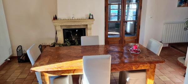 Boisset-et-Gaujac (30140) Jolie maison de 283 m² surface totale avec gite, piscine chauffée et pool-house 41 m² sur 4.387 m² de terrain