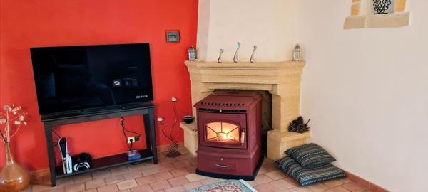 Boisset-et-Gaujac (30140) Jolie maison de 283 m² surface totale avec gite, piscine chauffée et pool-house 41 m² sur 4.387 m² de terrain