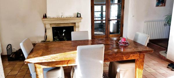 Boisset-et-Gaujac (30140) Jolie maison de 283 m² surface totale avec gite, piscine chauffée et pool-house 41 m² sur 4.387 m² de terrain