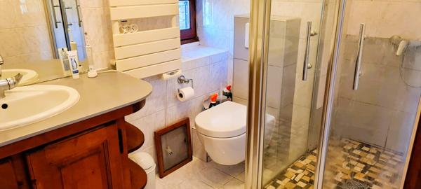 Boisset-et-Gaujac (30140) Jolie maison de 283 m² surface totale avec gite, piscine chauffée et pool-house 41 m² sur 4.387 m² de terrain