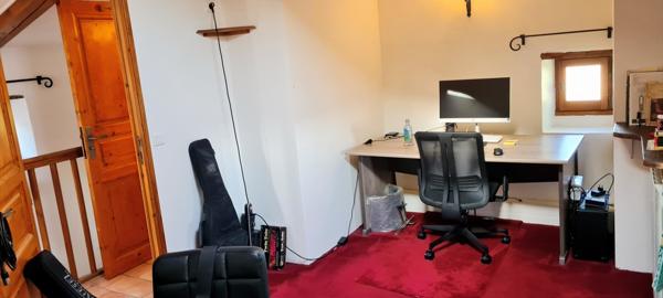 Boisset-et-Gaujac (30140) Jolie maison de 283 m² surface totale avec gite, piscine chauffée et pool-house 41 m² sur 4.387 m² de terrain