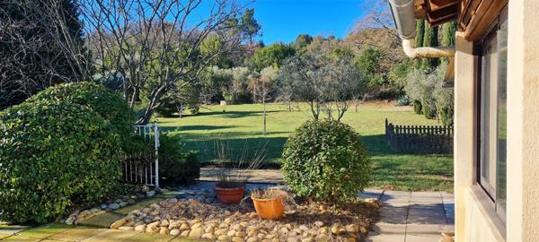 Boisset-et-Gaujac (30140) Jolie maison de 283 m² surface totale avec gite, piscine chauffée et pool-house 41 m² sur 4.387 m² de terrain