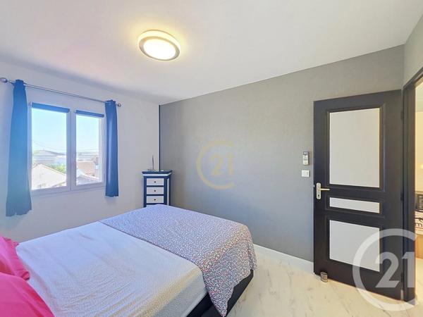 Maison à vendre  4 pièces - 88,87 m 2   ISTRES  - 13