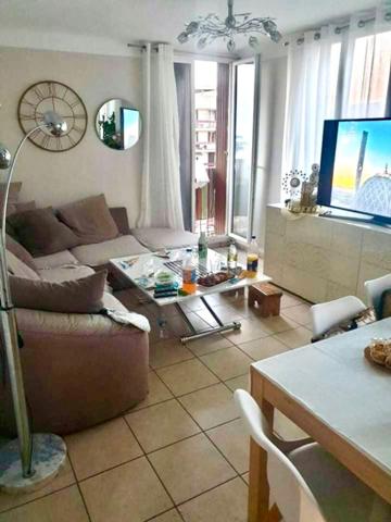 Appartement  T4 - 4ème étage avec ascenseur
