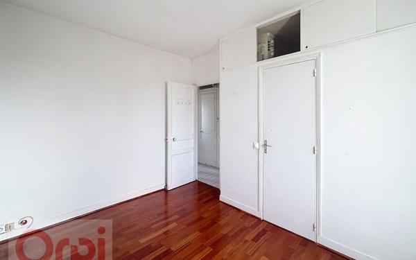 Appartement à vendre    2 pièces • 31,79 m2 Châtillon