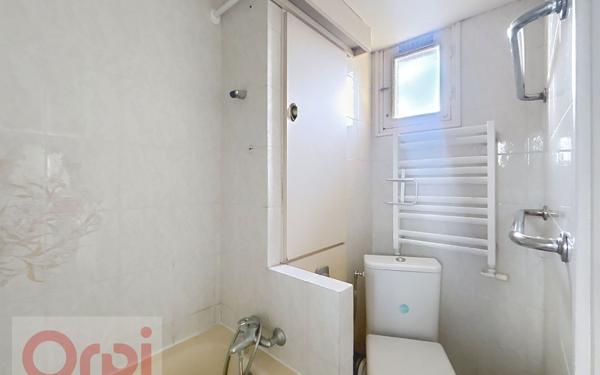 Appartement à vendre    2 pièces • 31,79 m2 Châtillon