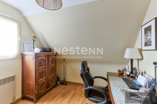 Maison bourg de Trégueux, quatre chambres, vivable de plain-pied, très beau jardin, belle pièce de vie