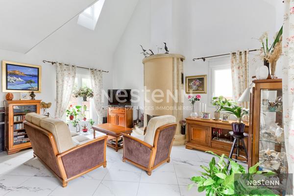 Maison bourg de Trégueux, quatre chambres, vivable de plain-pied, très beau jardin, belle pièce de vie