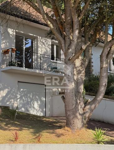 Maison  de 115m² ,individuelle avec grand jardin arboré secteur prisé.