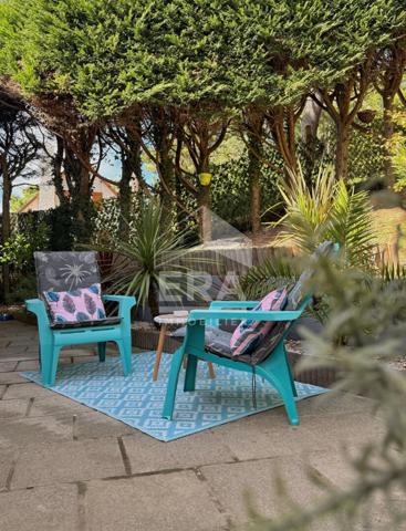 Maison  de 115m² ,individuelle avec grand jardin arboré secteur prisé.