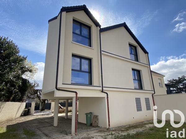 Location appartement 3 pièces 41 m² Savigny-sur-Orge