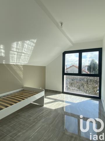 Location appartement 3 pièces 41 m² Savigny-sur-Orge