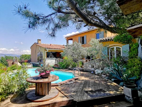 Meyrargues (13650) Villa 7 pièces piscine