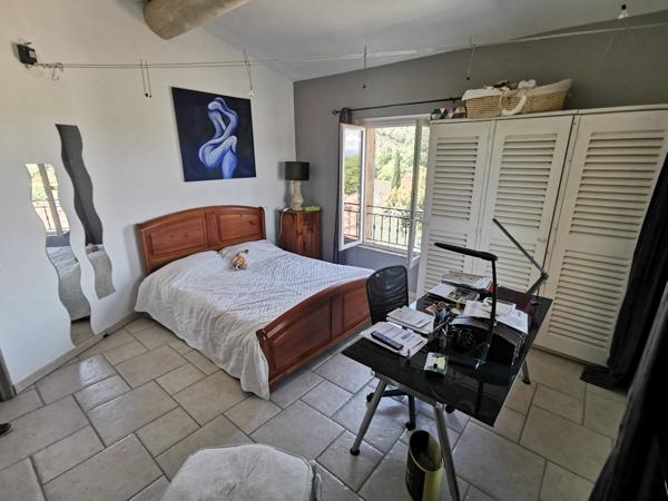 Meyrargues (13650) Villa 7 pièces piscine