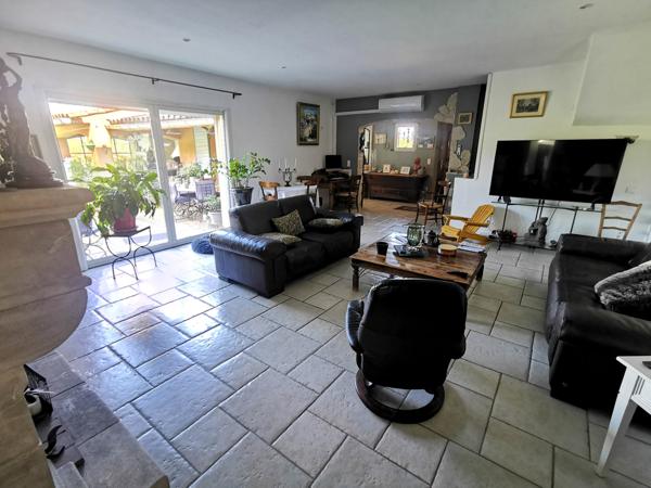 Meyrargues (13650) Villa 7 pièces piscine