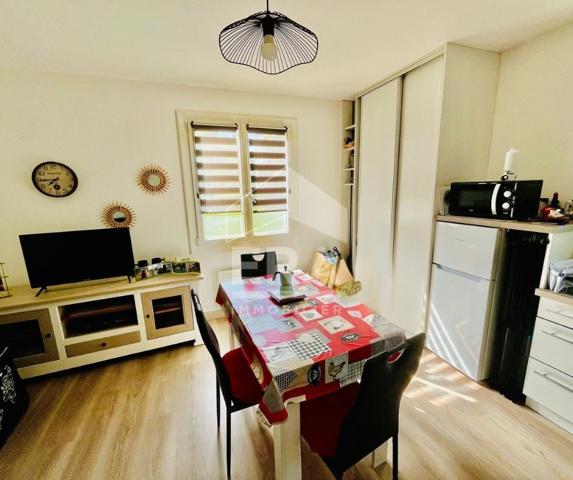 Studio rénové avec garage + parking Valdahon