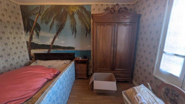 Petite maison près du centre à rénover avec jardin