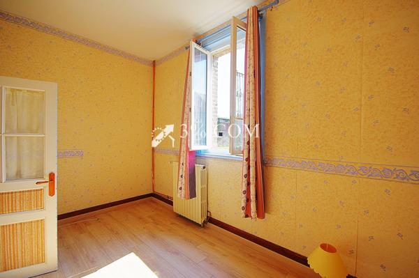 Maison 6 pièce(s) 3 chambre(s) 142 m²