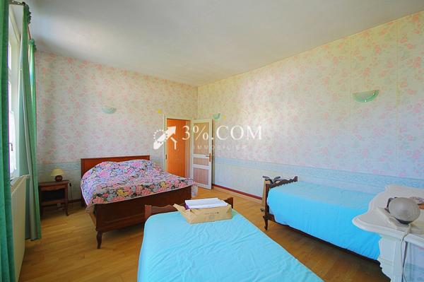 Maison 6 pièce(s) 3 chambre(s) 142 m²