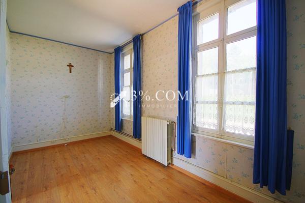 Maison 6 pièce(s) 3 chambre(s) 142 m²