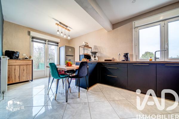 Maison à vendre 5 pièces 110 m² Montois-la-Montagne