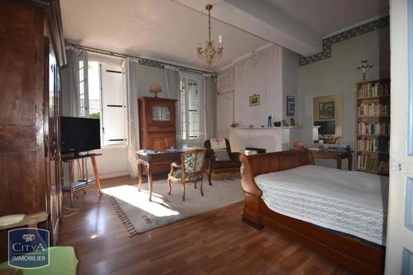 Maison à vendre 8 pièces 240m² Agen (47000)