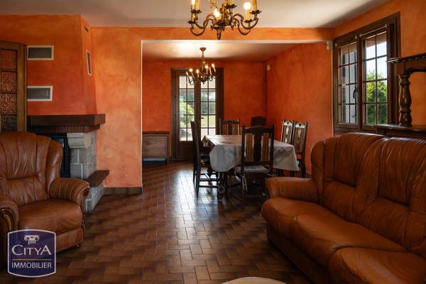 Maison à vendre 5 pièces 119m² Saint-Doulchard (18230)