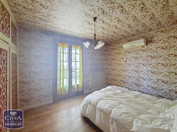 Maison à vendre 5 pièces 119m² Saint-Doulchard (18230)