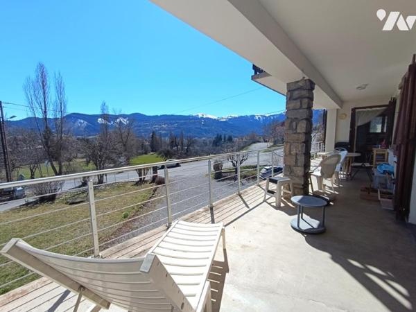 Vente Maison avec 2 appartements + grand grenier aménageable à SEYNE 