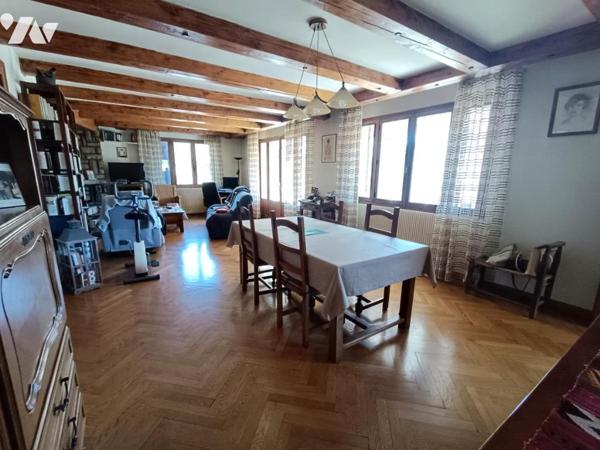 Vente Maison avec 2 appartements + grand grenier aménageable à SEYNE 