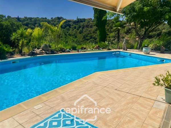 Propriété à vendre 6 pièces LA LONDE LES MAURES (83)- Domaine de Valcros.