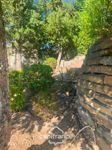 Propriété à vendre 6 pièces LA LONDE LES MAURES (83)- Domaine de Valcros.