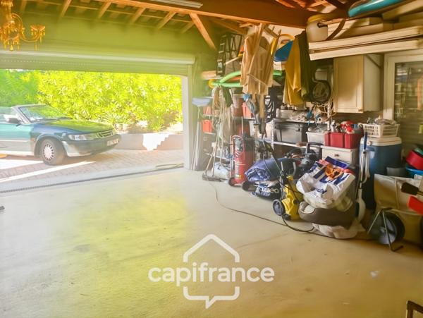 Propriété à vendre 6 pièces LA LONDE LES MAURES (83)- Domaine de Valcros.