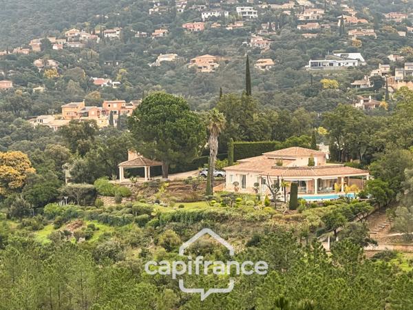 Propriété à vendre 6 pièces LA LONDE LES MAURES (83)- Domaine de Valcros.