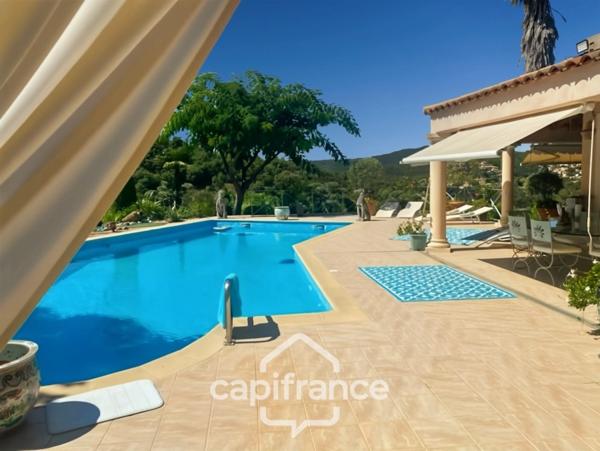 Propriété à vendre 6 pièces LA LONDE LES MAURES (83)- Domaine de Valcros.