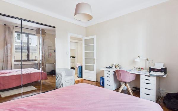 Appartement à vendre    2 pièces • 67,81 m2 Grenoble