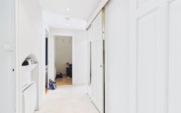 Appartement à vendre    2 pièces • 67,81 m2 Grenoble