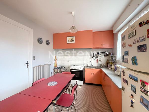 PESSAC- ALOUETTE - Maison - Plain pied - 3 chambres - Grand garage en dépendance 58m2 - Parcelle 1051m2