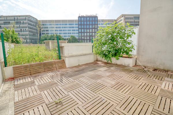 Appartement Montrouge 3 pièces - 73.88m² + terrasse (23m²) et loggia